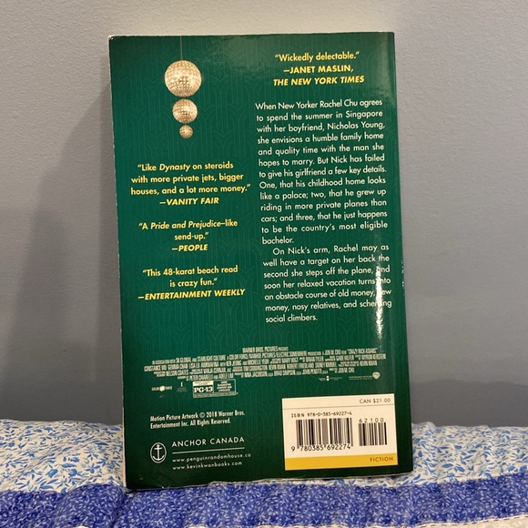 Crazy Rich Asians paperback book by Kevin Kwan - Picture 2 of 3